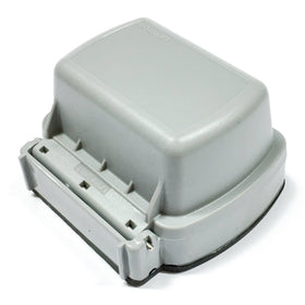 002-05981-UGY Leviton While-In-Use Cover