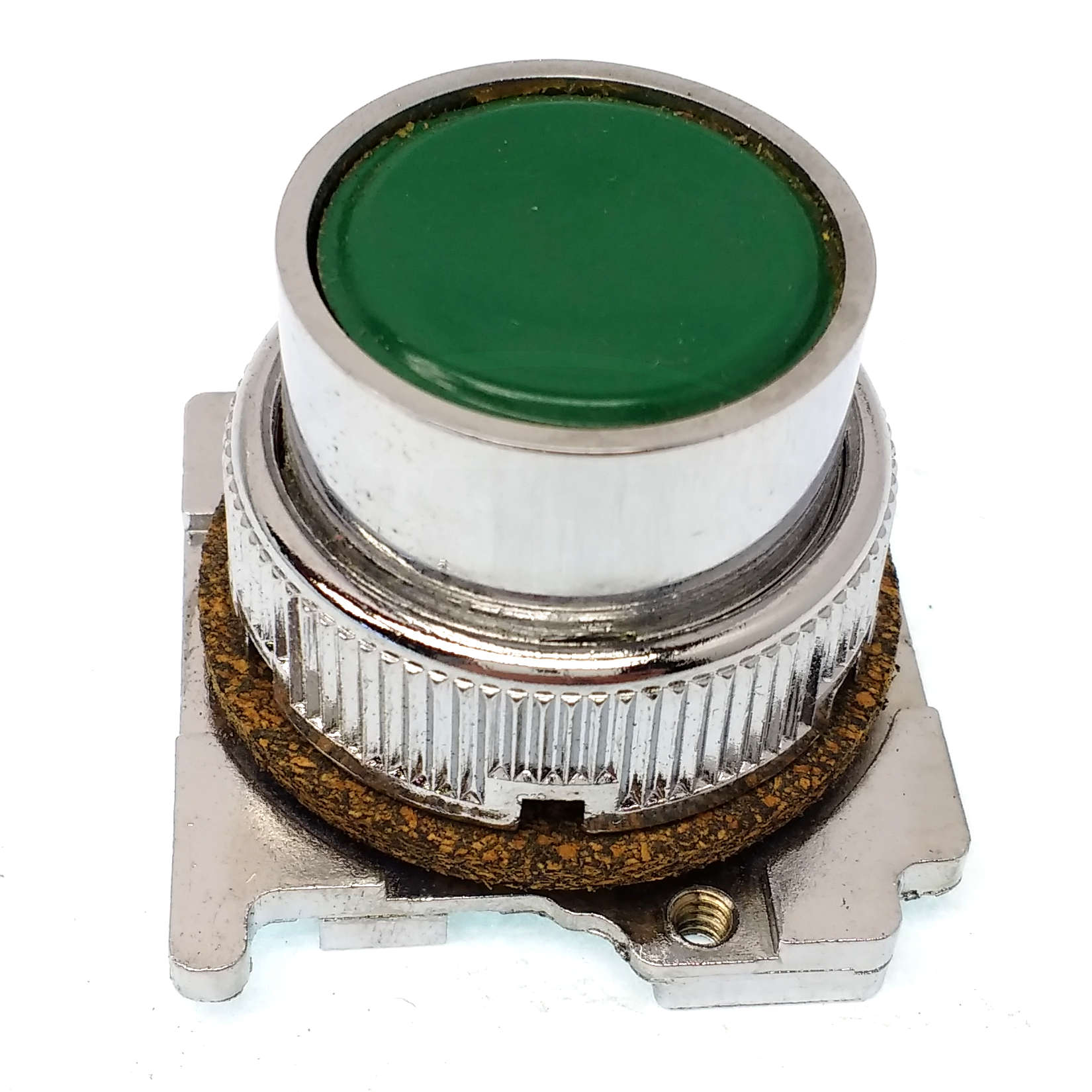 10250T103 Cutler-Hammer Flush Pushbutton, Green