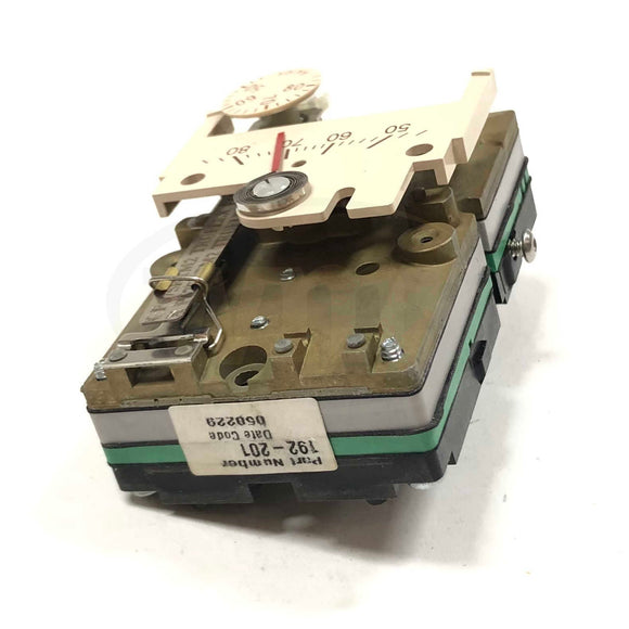 192-201 Siemens Pneumatic Room Thermostat And Wall Plate