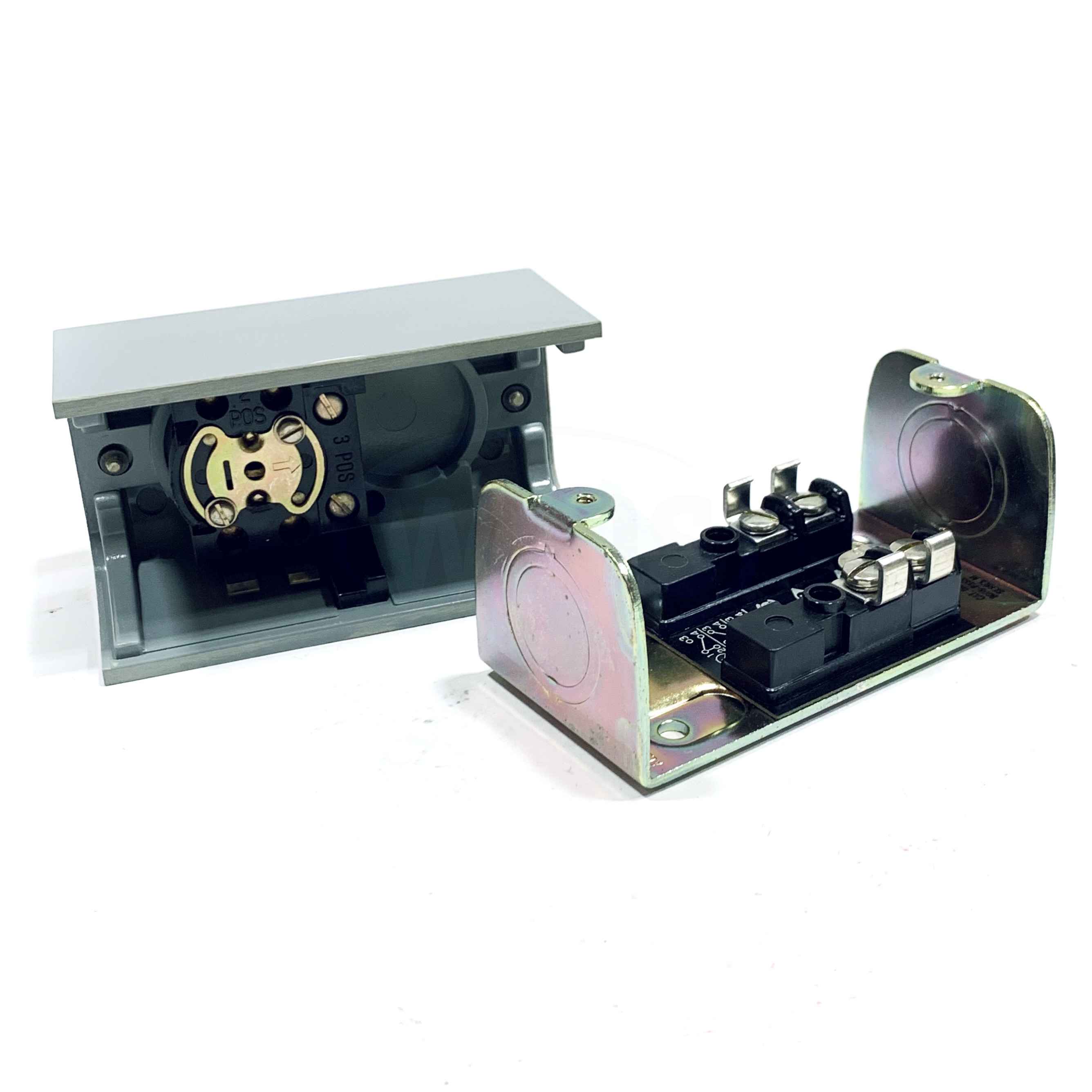 800S-R3SX Allen-Bradley Standard Duty Selector Switch Station, NEMA Type 1 - 0