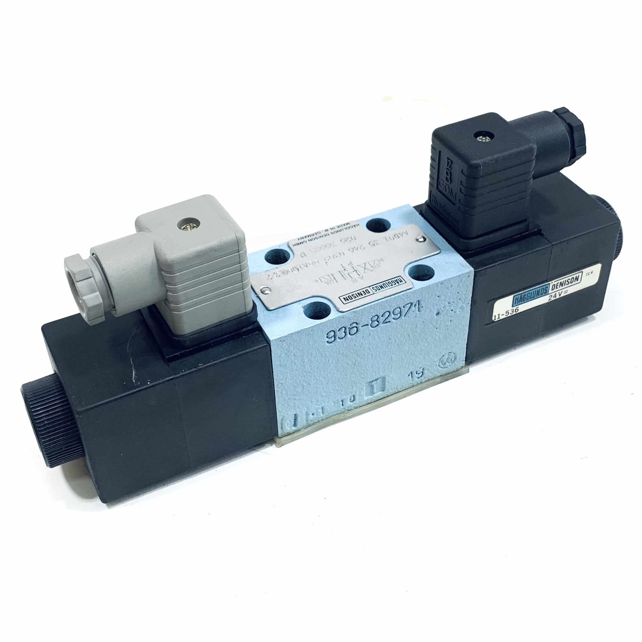 A4D01-35-246-0302-00A1W01327 Denison Hydraulic Valve 3 Chamber, Screw Terminal