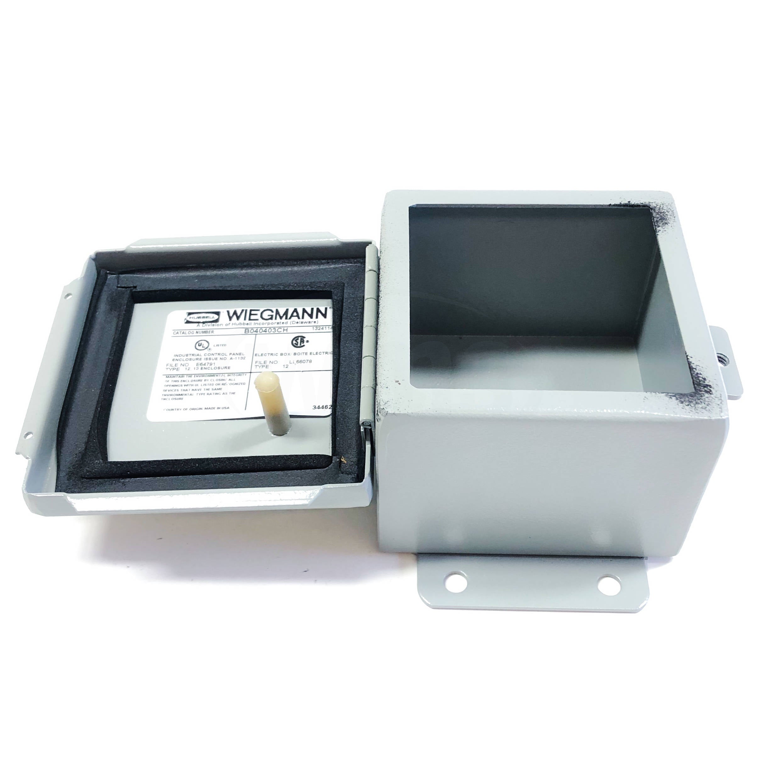 B040403CH Hubbell 4x4x3" N12 JIC Continuous Hinge Carbon Steel Gray Box - 0