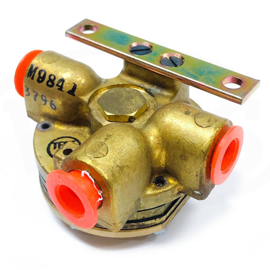 C-202-2 Johnson Controls Reverse Acting Cumulator MR - 0