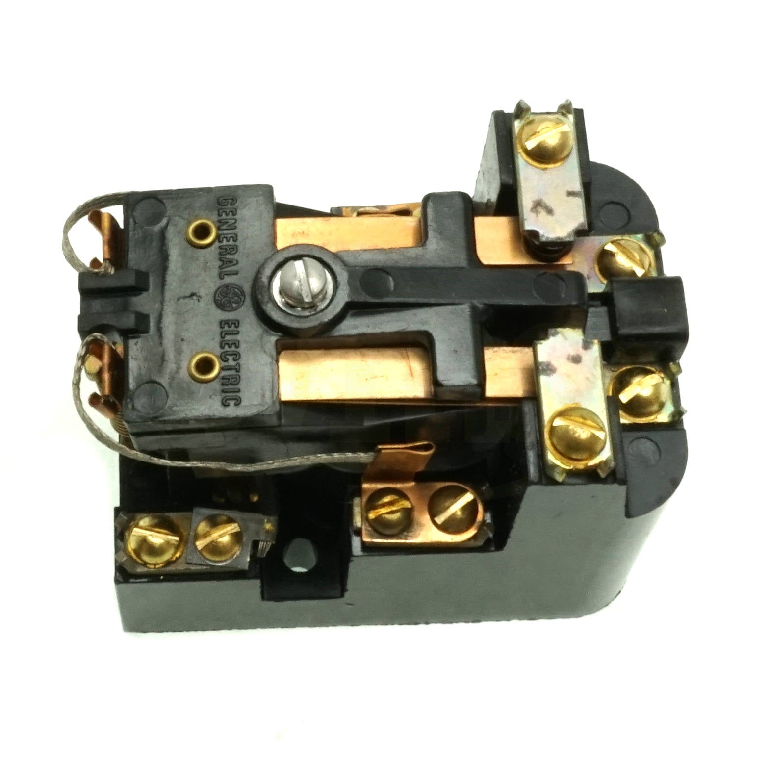 CR2790E100N21 GE Control Relay, 145VDC, 2NO/2NC - 0