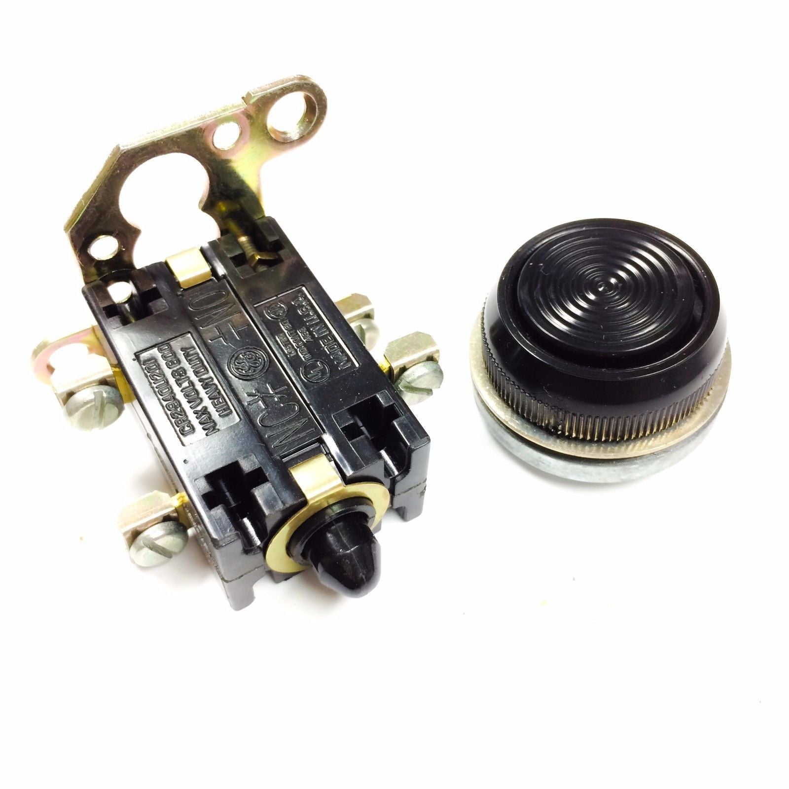 CR2940UA402B GE Heavy Duty Pushbutton, 1NO/1NC - 0