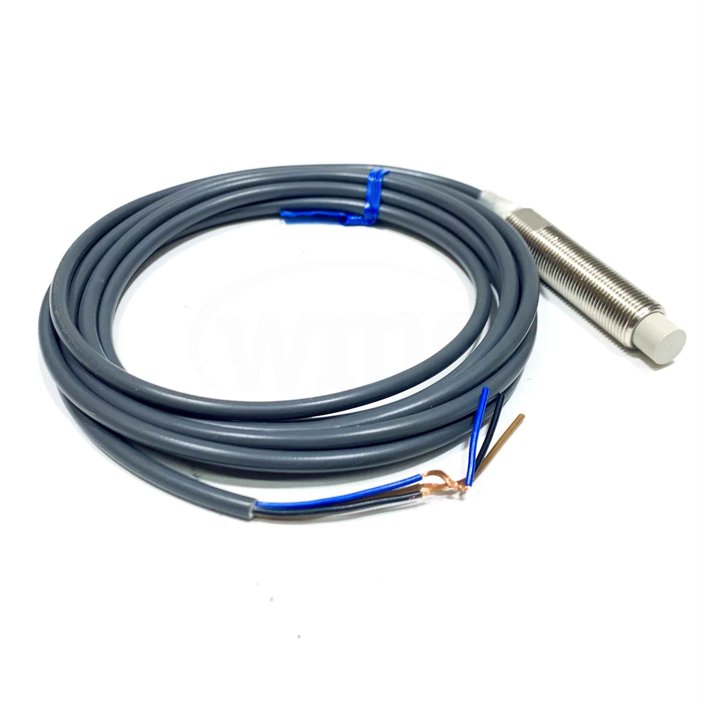 E2E2-X5MB1 Omron Proximity Switch, 12-24VDC