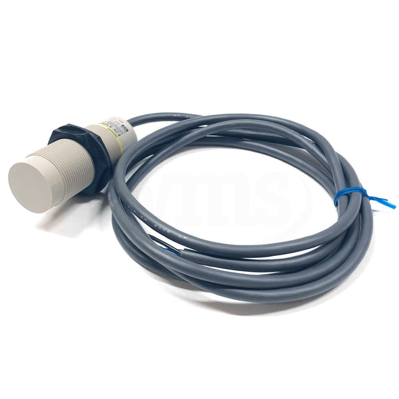 E2K-X15ME1 Omron Capacitive Proximity Switch