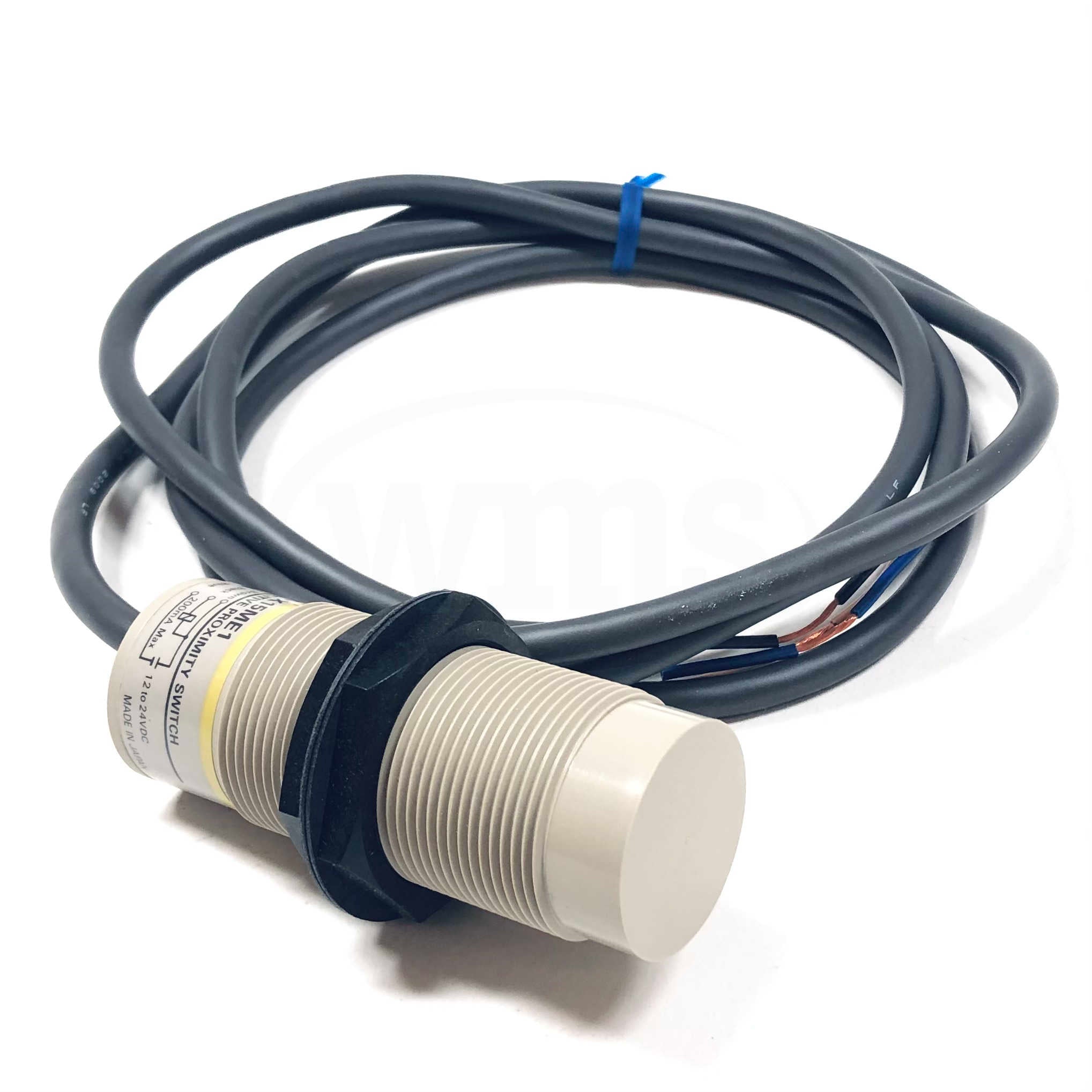 E2K-X15ME1 Omron Capacitive Proximity Switch