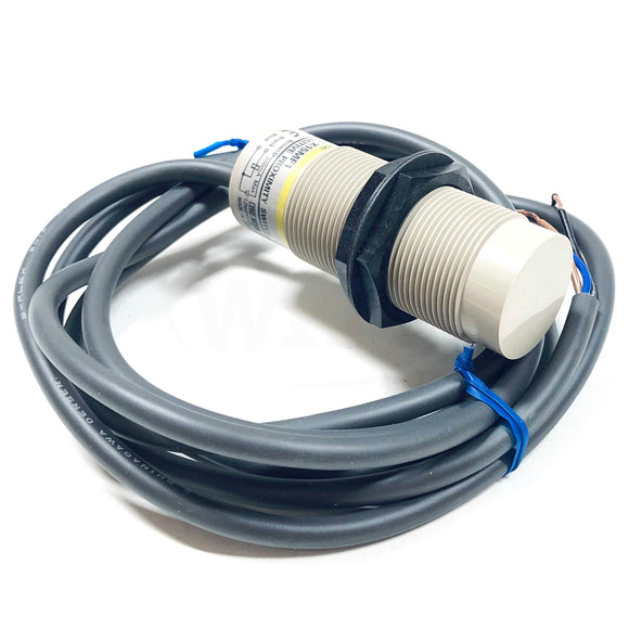 E2K-X15MF1 Omron Capacitive Proximity Sensor, 12-24VDC