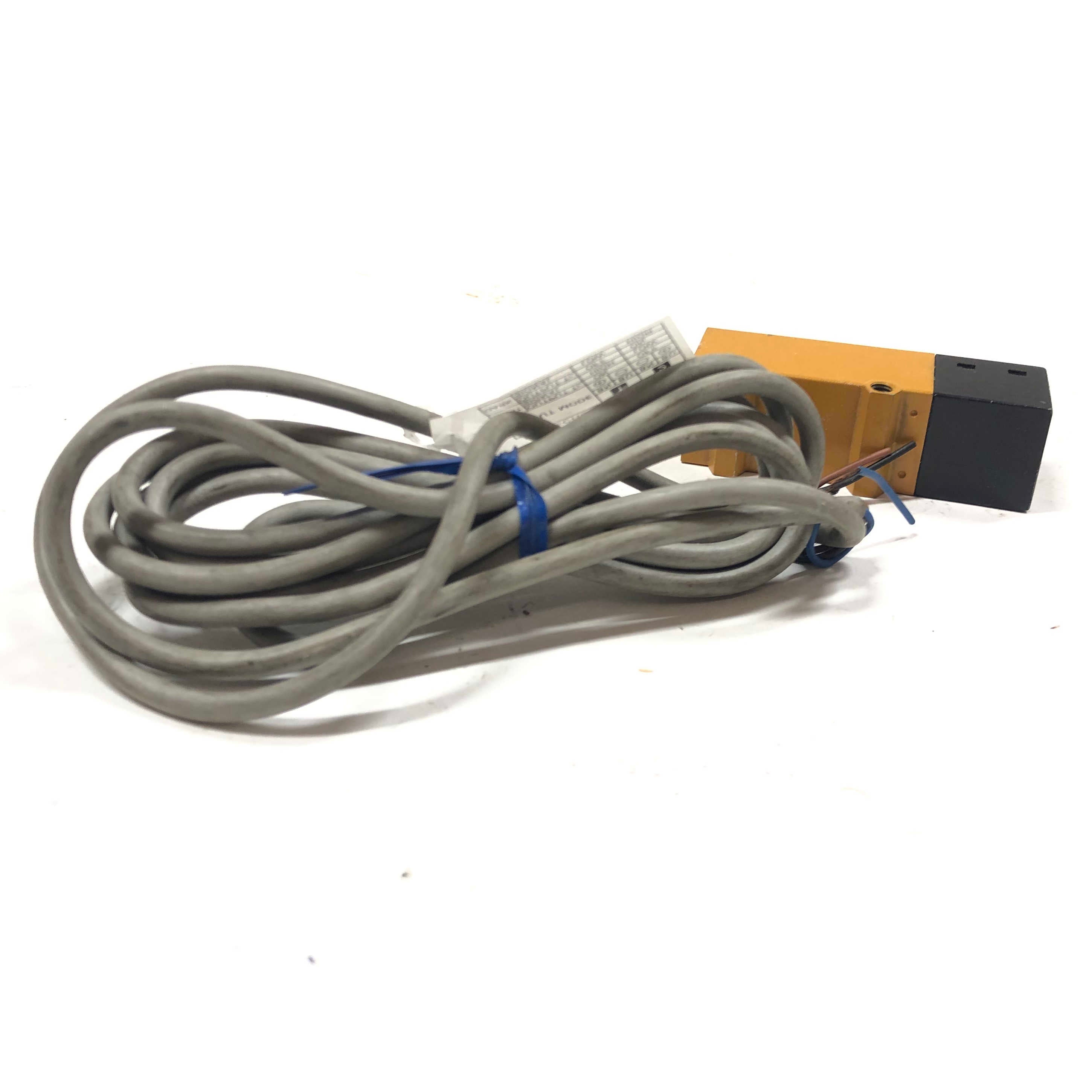 E3S-5DB41 Omron Photoelectric Sensor