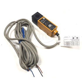 E3S-5DB41 Omron Photoelectric Sensor - 0