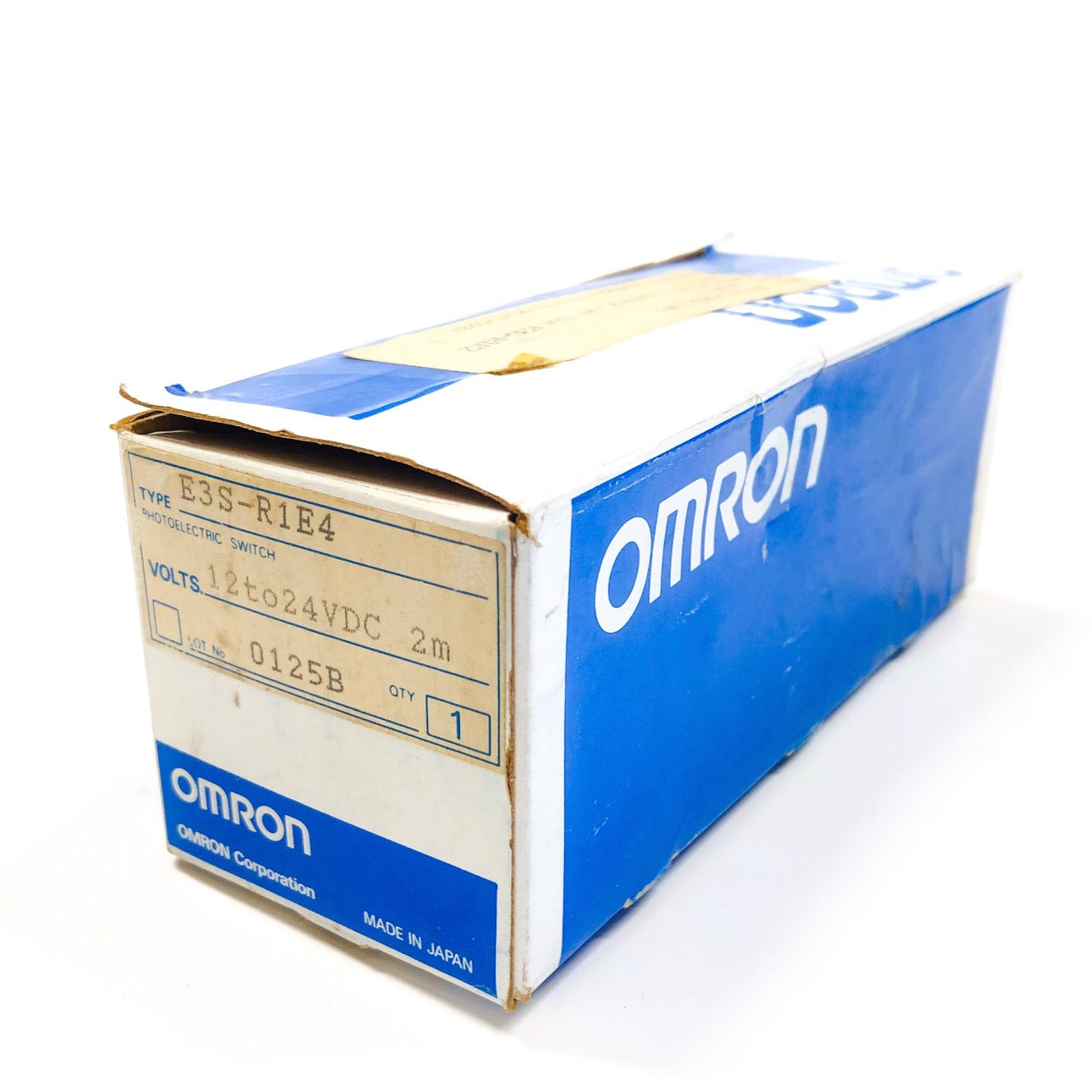 E3S-R1E4 Omron Photoelectric Switch, 12 to 24 VDC