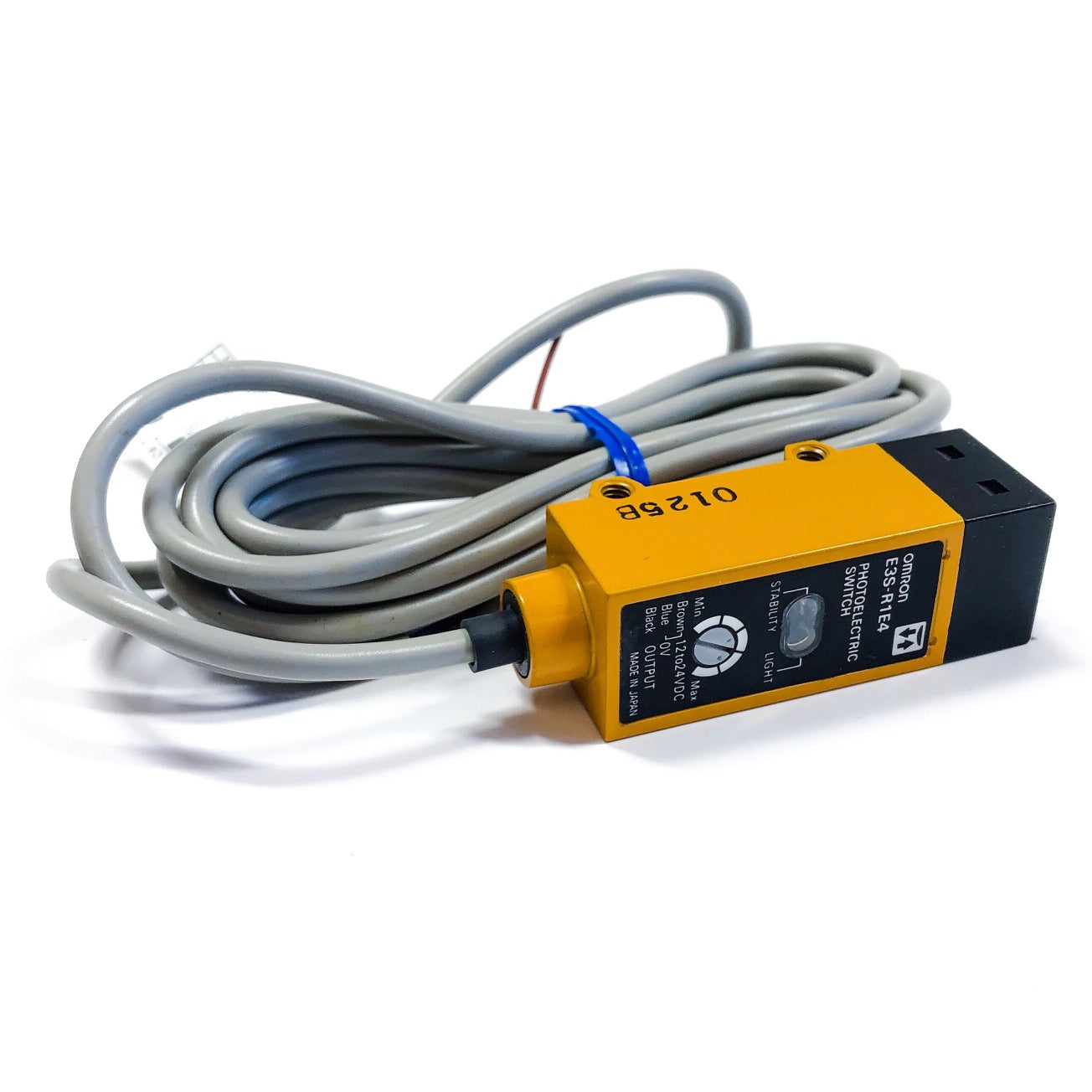 E3S-R1E4 Omron Photoelectric Switch, 12 to 24 VDC - 0