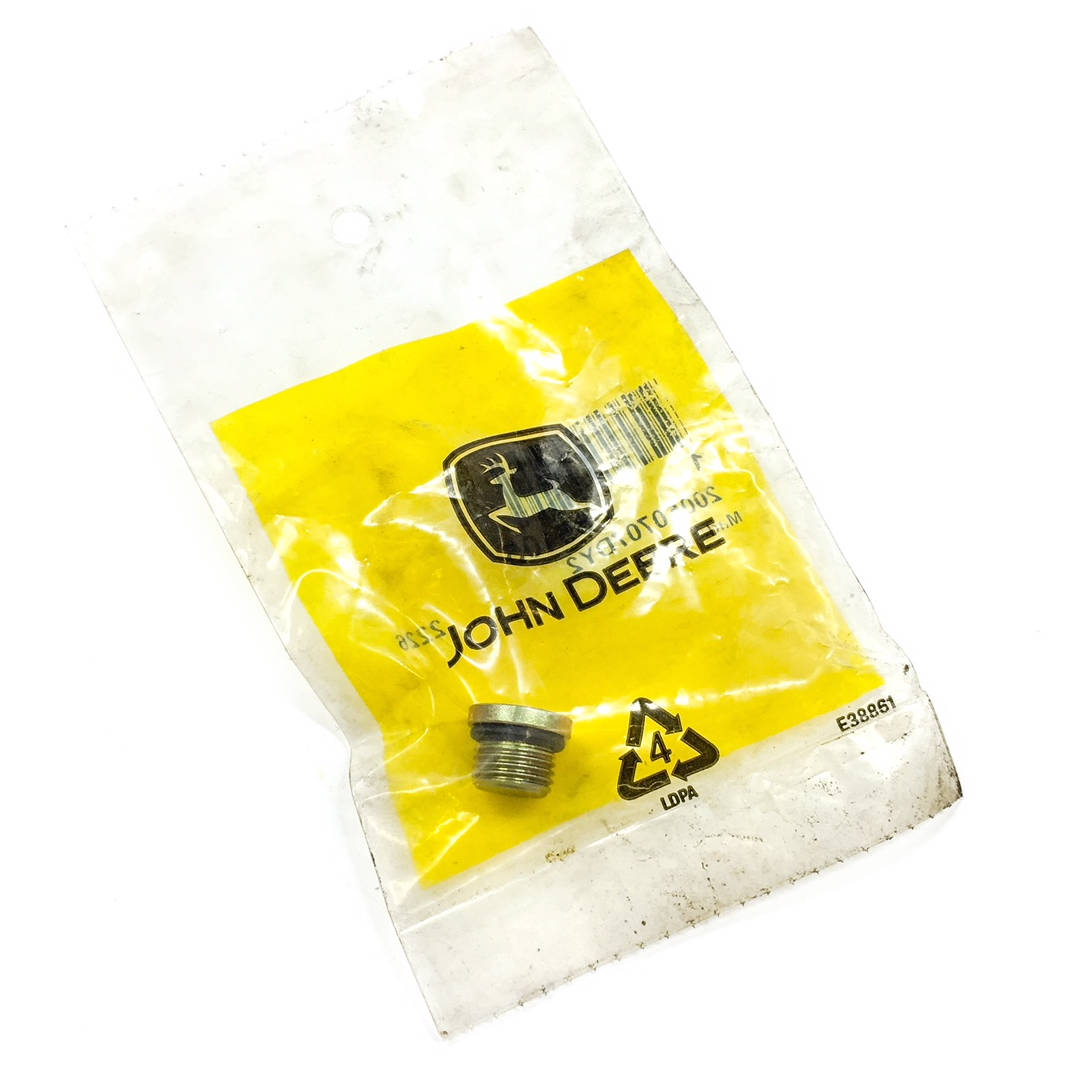 John Deere F85105 Plug - 0