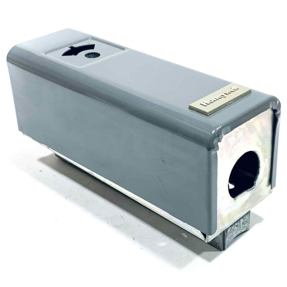 L6006C1018 Honeywell Tradeline Aquastat Controller