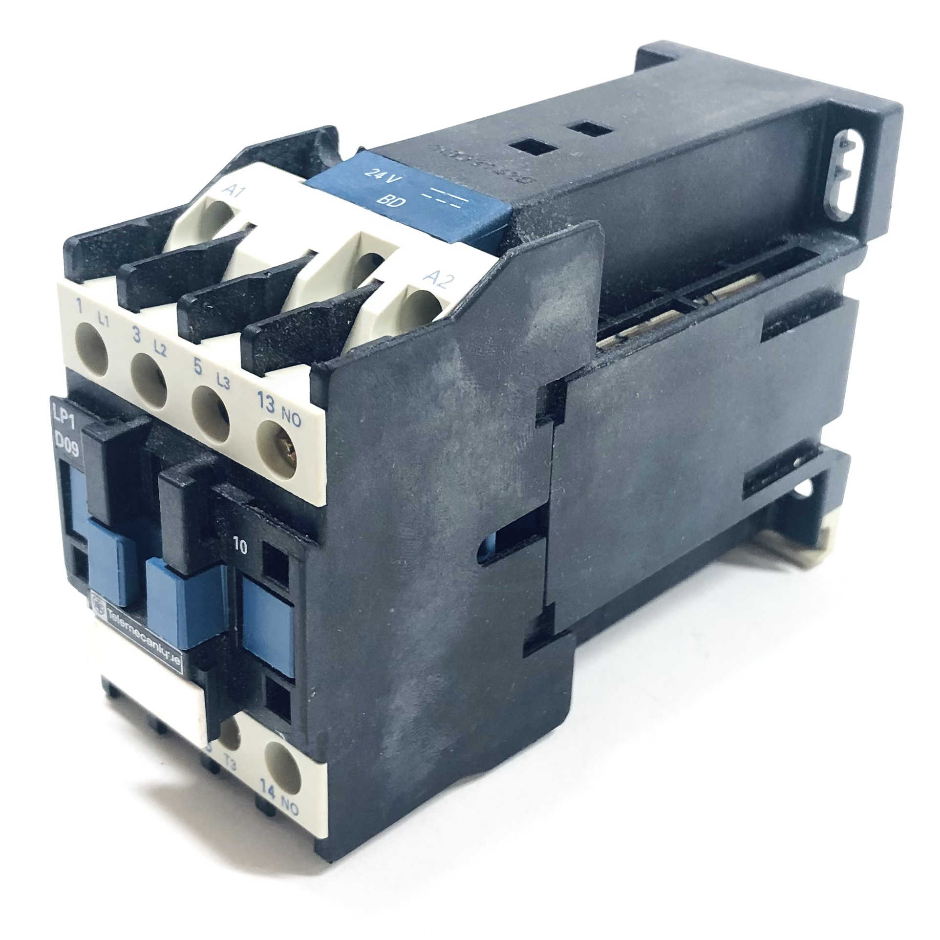 LP1D0910BD Telemecanique 3-Pole Contactor, 24VDC, 4kW-400V 5Hp-460V