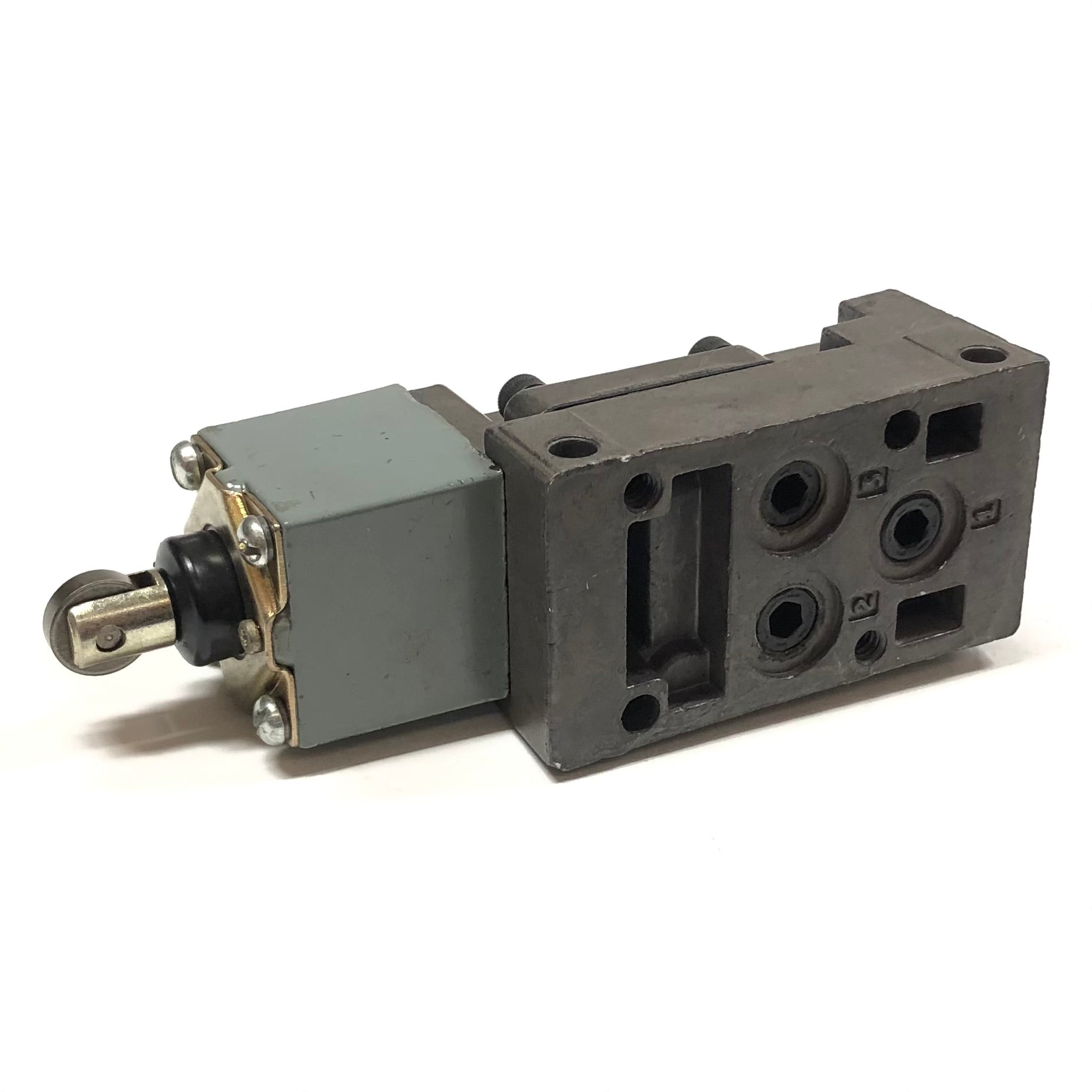 LR3-0204 Numatrol Limit Valve