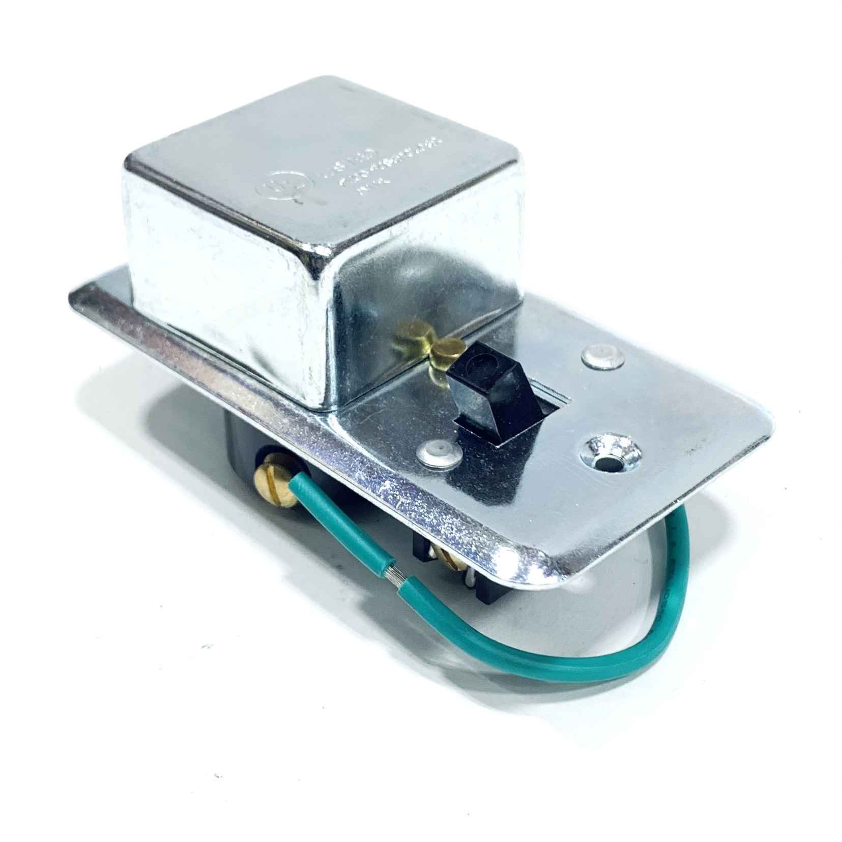 LSSU Littlefuse Inc. Box Cover Unit, 15A, 125V