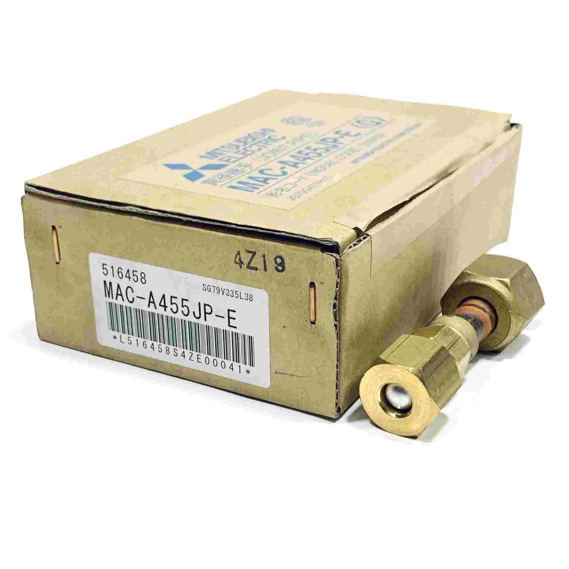 MAC-A455JP-E Mitsubishi Port Adaptor, 1/2" x 3/8"