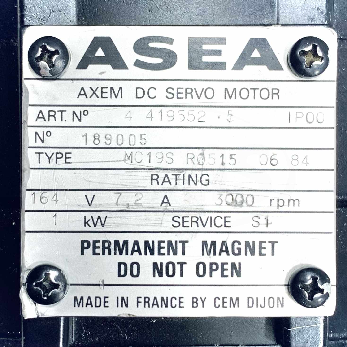 MC19SR051506084 Asea Axem DC Servo Motor 164V, 7.2A, 3000RPM 4419552-5