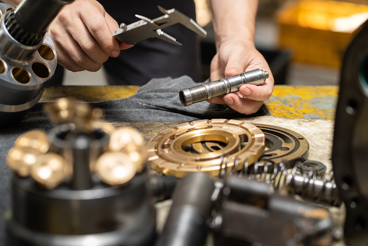 CUSTOM
MACHINING