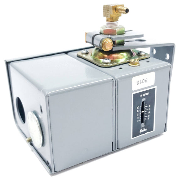 P10FC-4C Johnson Controls Low Pressure Control, Range: 3/20 PSIG W/ Barb Fitting