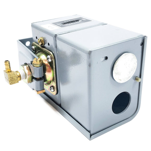 P10FC-4C Johnson Controls Low Pressure Control, Range: 3/20 PSIG W/ Barb Fitting