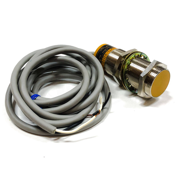TL-XD10 Omron 2-Wire Proximity Sensor, 8-40VDC