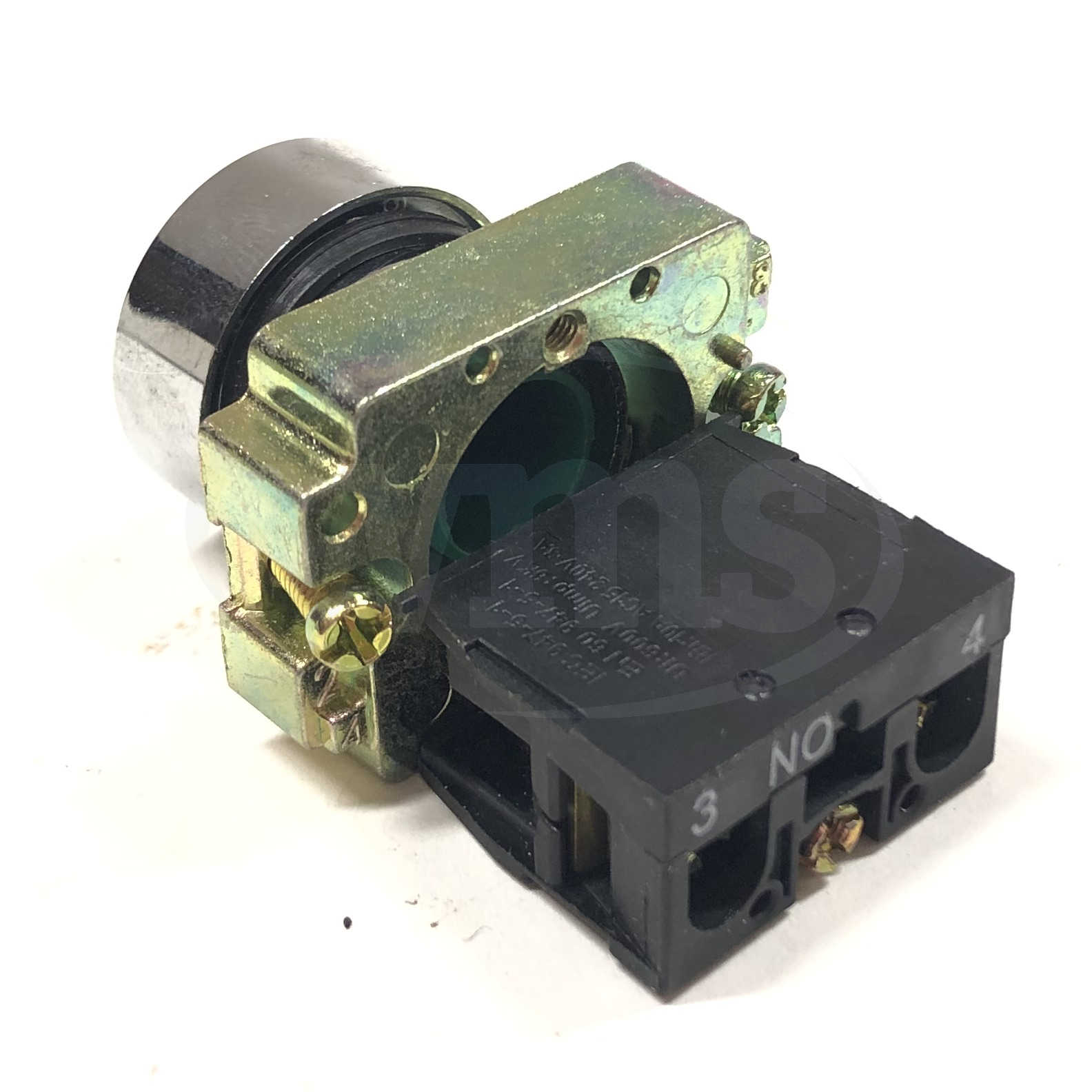XB2-BA11-X1 Telemecanique Momentary Push Button Switch