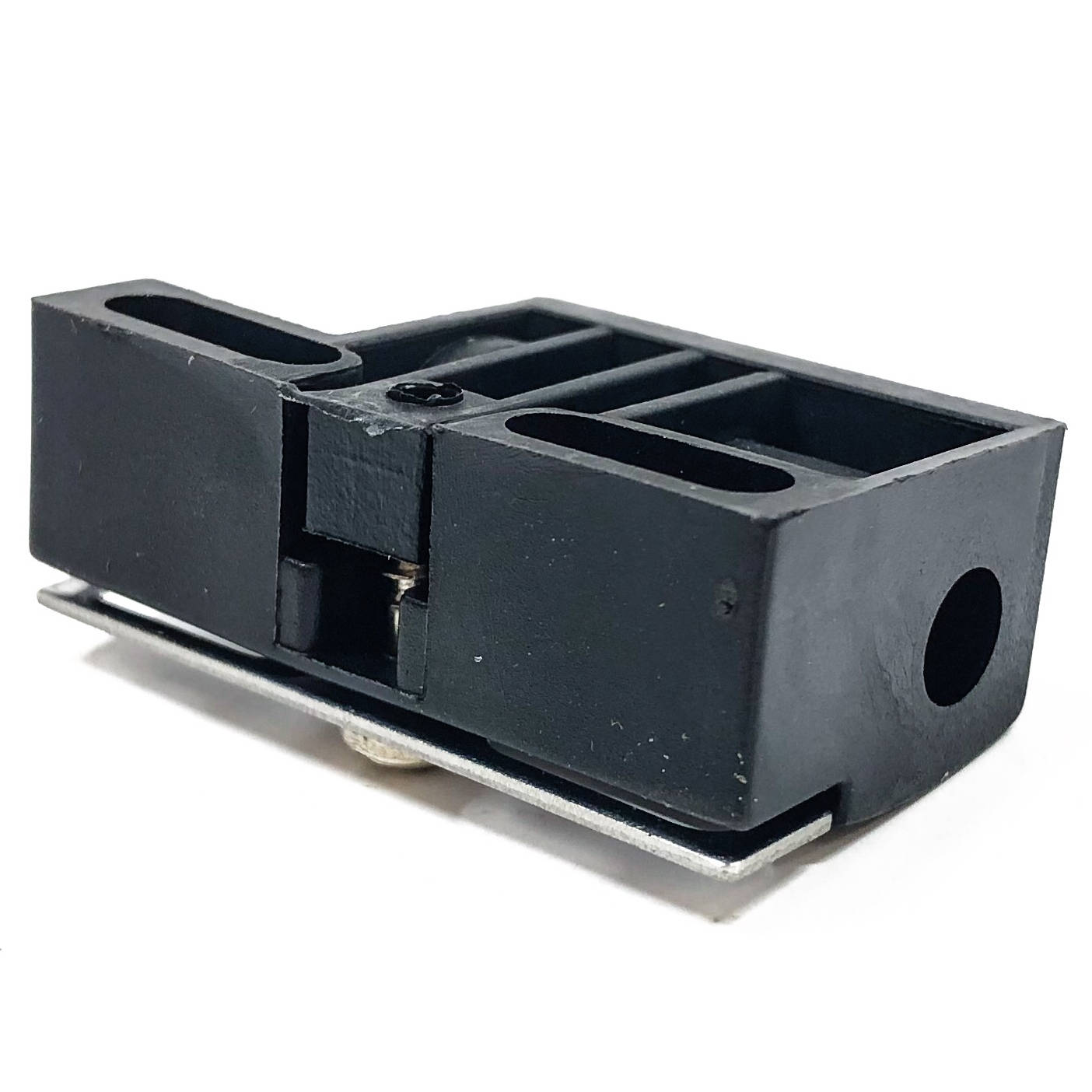 XSZ-B108 Telemecanique Sensor, Proximity Sensor Mount, Plastic, For 8mm Sensor