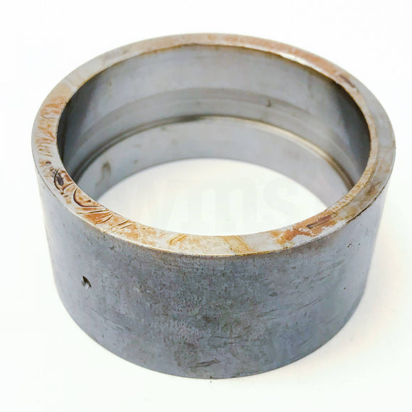 YZ4017675 John Deere Spacer